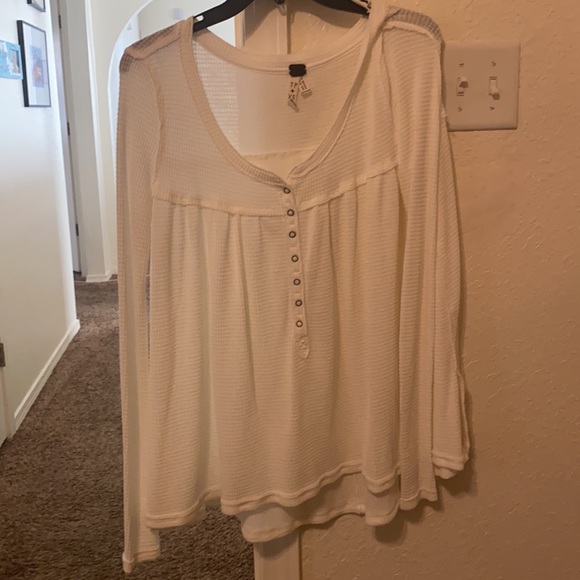 Free People Tops - White Free People waffle top w/ buttons